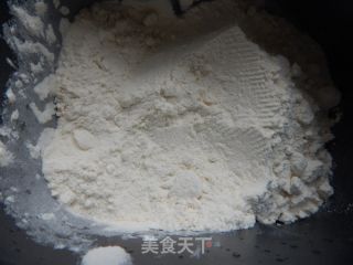 红薯面包片的做法步骤：2