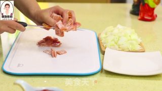 想吃披萨没烤箱就做披萨馅饼吧！的做法步骤：5