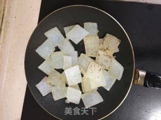 煎凉粉的做法步骤：2