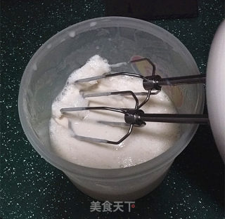 香蕉牛奶冰淇淋的做法步骤：6