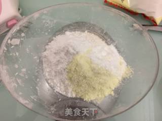 肉松杯子蛋糕的做法步骤：1