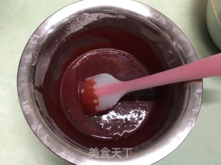 红丝绒蛋糕卷的做法步骤：6