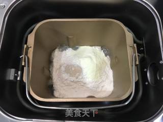 萌萌哒猫咪吐司的做法步骤：1