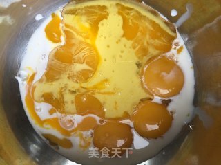 纸杯戚风的做法步骤：2
