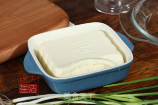 虾仁豆腐托的做法步骤：1