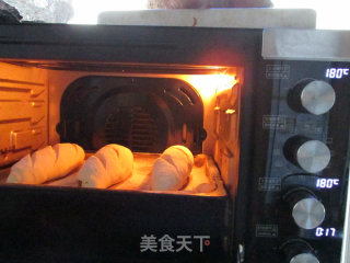 迷迭香蒜蓉面包片的做法步骤：7