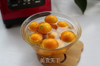 金桔酱的做法步骤：2