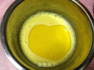 红丝绒蛋糕卷的做法步骤：8