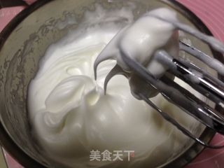 红丝绒蛋糕卷的做法步骤：12