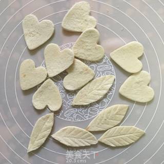 吐司玫瑰花的做法步骤：4