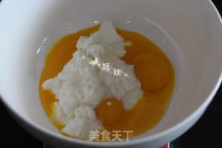 颠覆烘焙神话无油减糖戚风的做法步骤：2