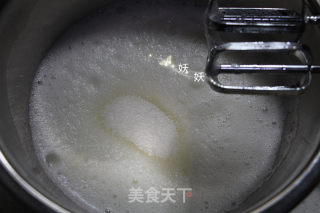 颠覆烘焙神话无油减糖戚风的做法步骤：8