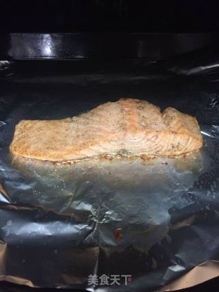 美味三文鱼蔬菜沙拉的做法步骤：6