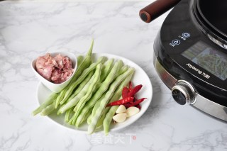 干煸四季豆的做法步骤：1