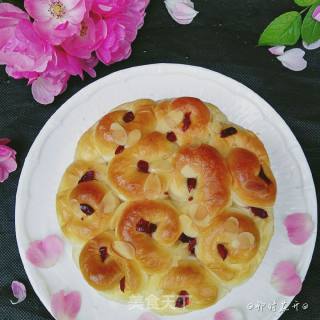 蔓越莓花朵面包的做法步骤：14