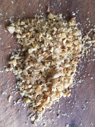 红豆核桃饼的做法步骤：2