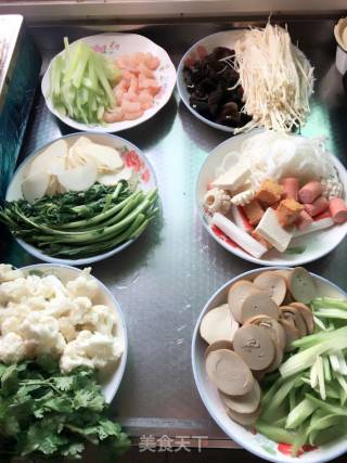 麻辣香锅的做法步骤：1