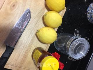 蜂蜜柠檬水的做法步骤：1