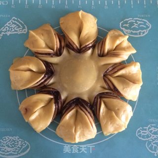 豆沙馅花样面包的做法步骤：9