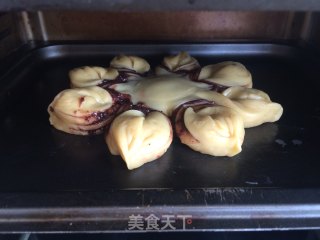 豆沙馅花样面包的做法步骤：11