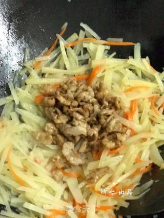 土豆丝炒肉丝的做法步骤：8