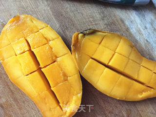 芒果燕麦酸奶的做法步骤：2