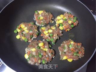 田园猪肉芝士汉堡包的做法步骤：11