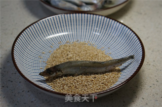芝麻多春鱼的做法步骤：4