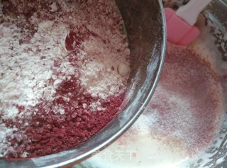 小怪物棒棒糖蛋糕的做法步骤：4