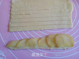 苹果玫瑰花卷的做法步骤：10