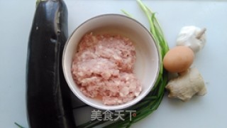 蒜子烧茄盒的做法步骤：1