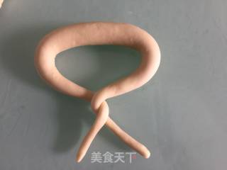 德国碱水面包普雷结的做法步骤：6