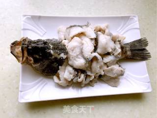 果香浇汁鲈鱼的做法步骤：12