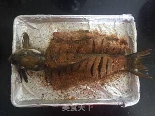 香辣孜然烤鱼的做法步骤：8