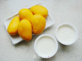三色水果冰棒的做法步骤：2