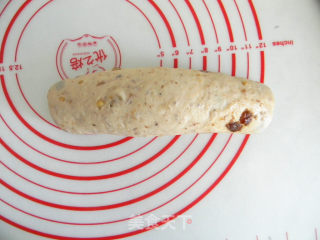 果仁法式乡村面包的做法步骤：9