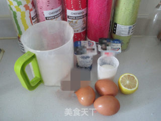 无油酸奶杯子蛋糕的做法步骤：1