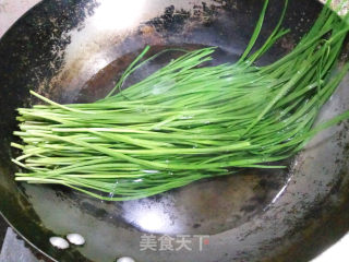 鱼丸韭菜盏的做法步骤：1