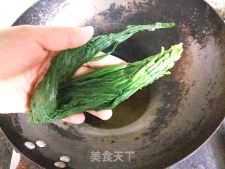 鱼丸韭菜盏的做法步骤：2