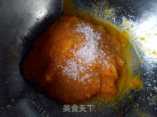 南瓜麻球的做法步骤：1