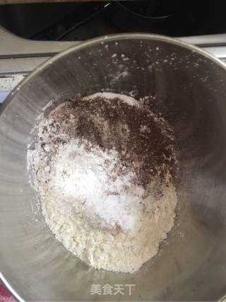 巧克力豆玛芬的做法步骤：2