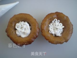 姜饼干奶油花篮的做法步骤：11