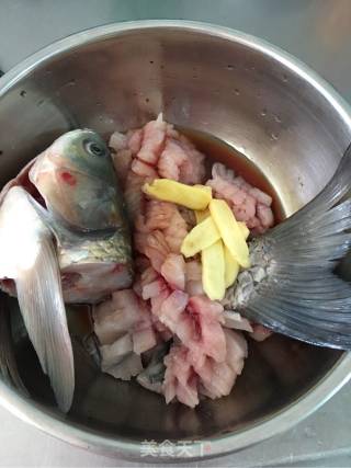 糖醋松鼠鱼的做法步骤：5