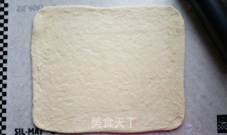 天然酵种红糖肉桂巧克力面包卷的做法步骤：6