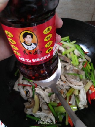 老干妈猪肚+酸菜猪肚面的做法步骤：17