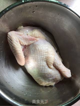 脆皮烤鸡的做法步骤：1
