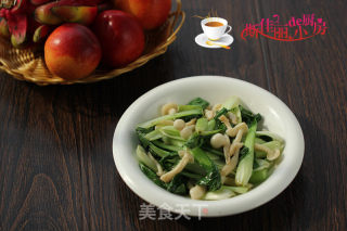 白玉菇炒小白菜的做法步骤：7
