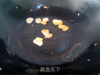 木耳鸡蛋炒百合的做法步骤：10
