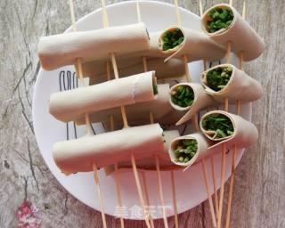 香烤豆皮卷韭菜的做法步骤：5