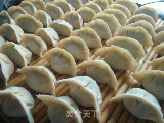 山芹菜饺子的做法步骤：4